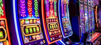 Người chơi Việt Nam theo dõi kết quả bóng đá trực tiếp và đặt cược trên 18win